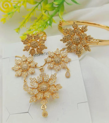 Golden Flower Jewelry Set forBeautiful Girsl & Women of Pakistan with Zarcoon Stones